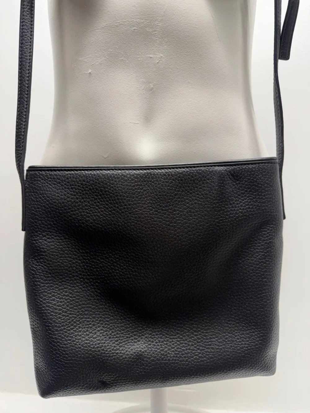 Kate Spade Chester Street Dessi Crossbody Bag Pebbled Leather Purse Black Gold